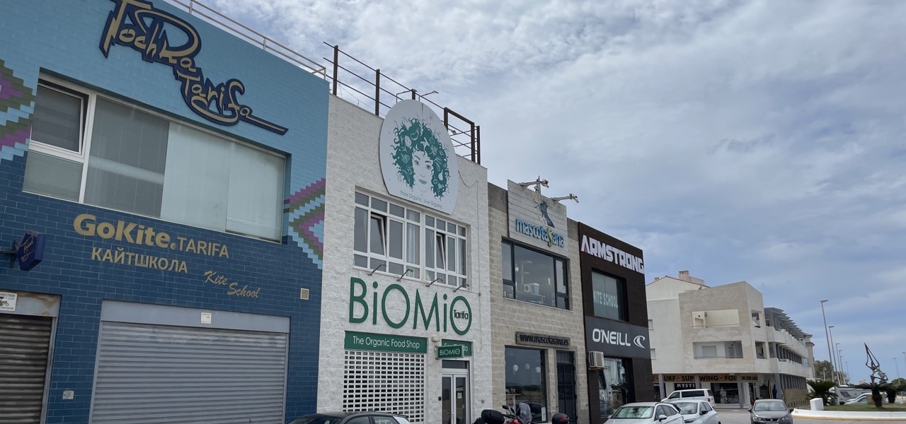 Local comercial con vivienda y terraza REF:V-BIO