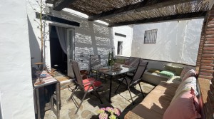 15tarifarealestate-Bolonia-V-DEB-cozy house-terrace
