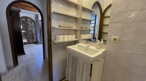 18 tarifarealestate V-TOR-La Peña-cozy-countryhouse-bathroom