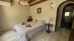21 tarifarealestate V-TOR-La Peña-cozy-countryhouse-room1