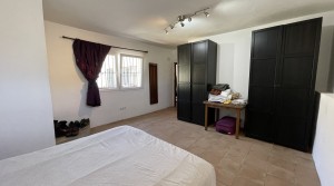 27Tarifarealestate-Villa-Cuarton-straits-views-V-TPC-masterbedroom