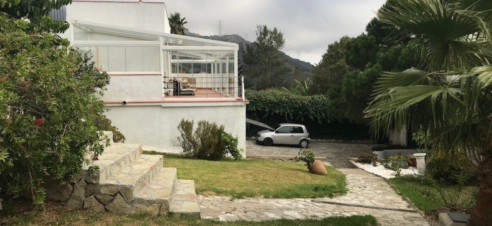 tarifarealestate-ref-V-MAI-big-house-with-plot-and-views-west-side
